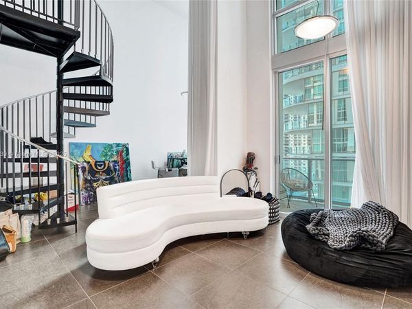 300 S Biscayne Blvd, Unit L-1206, Miami, FL 33131