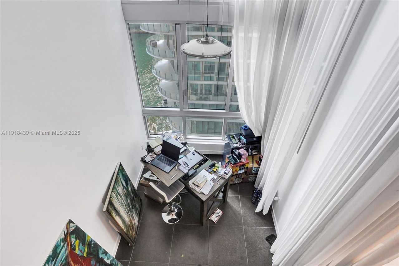 300 S Biscayne Blvd, Unit L-1206, Miami, FL 33131 Photo