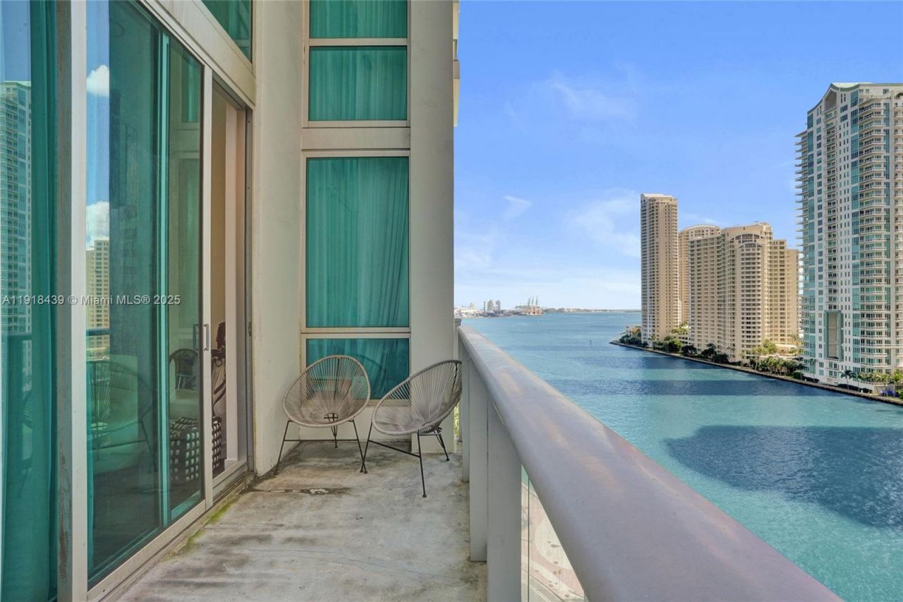 300 S Biscayne Blvd, Unit L-1206, Miami, FL 33131 Photo