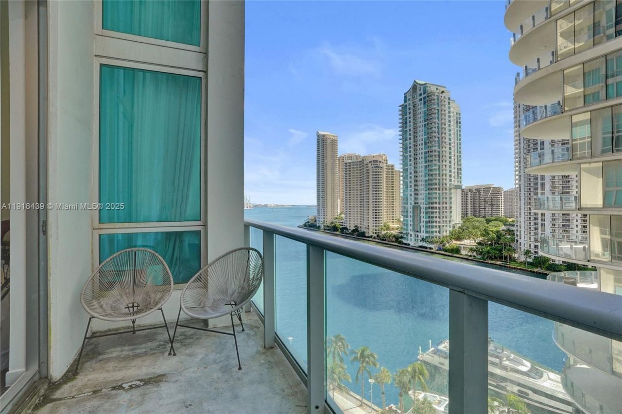 300 S Biscayne Blvd, Unit L-1206, Miami, FL 33131 Photo