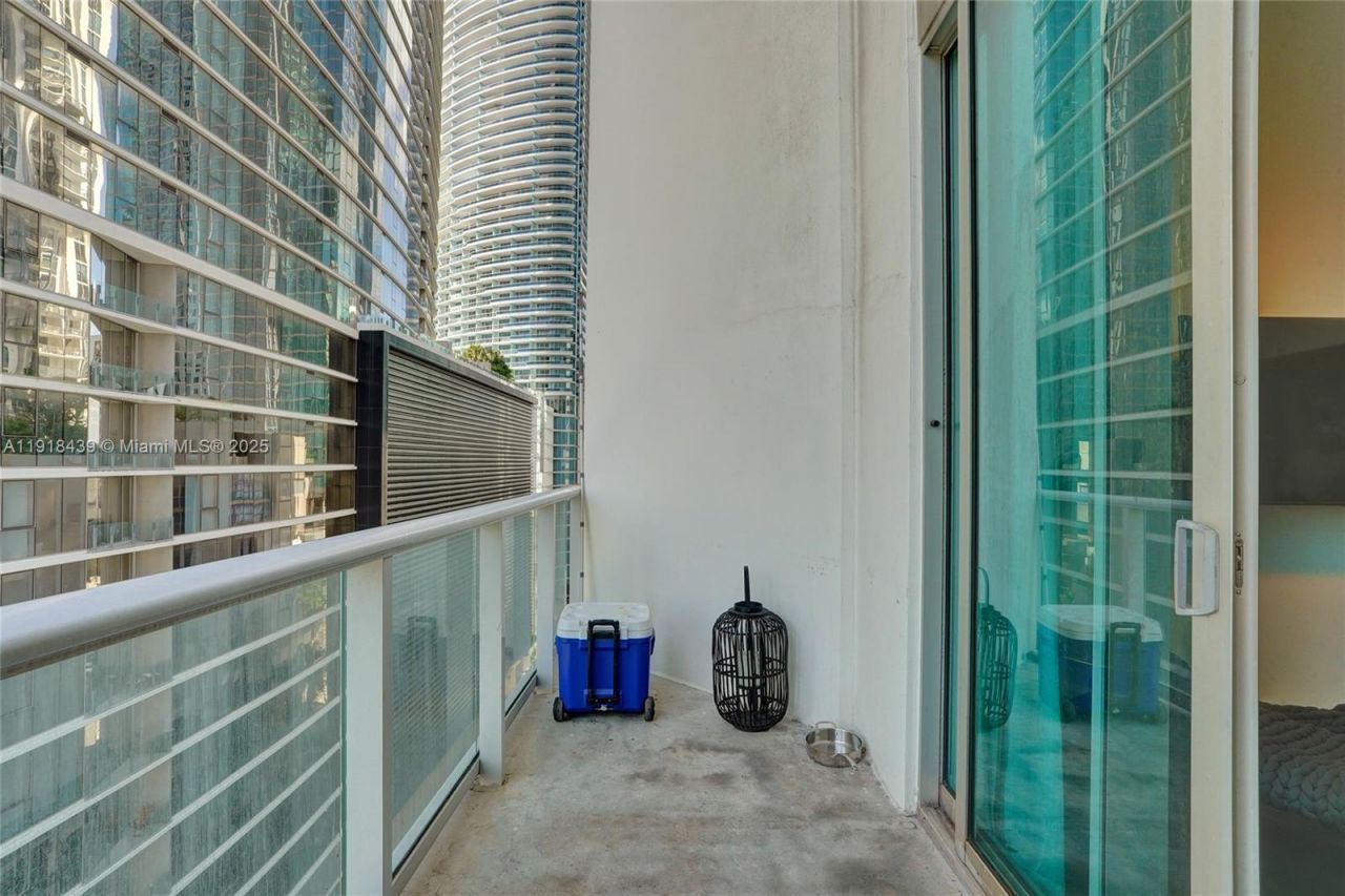300 S Biscayne Blvd, Unit L-1206, Miami, FL 33131 Photo