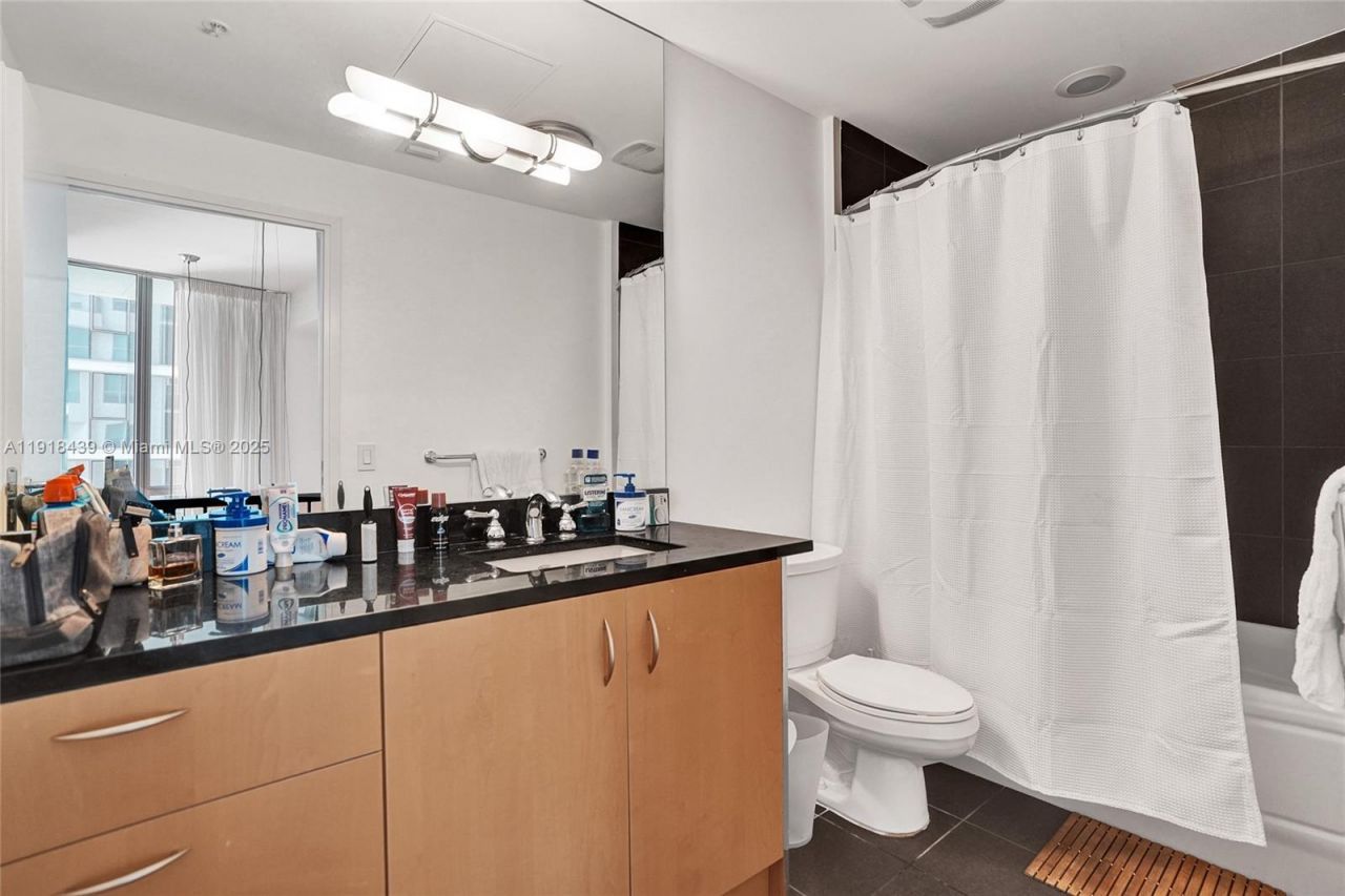 300 S Biscayne Blvd, Unit L-1206, Miami, FL 33131 Photo