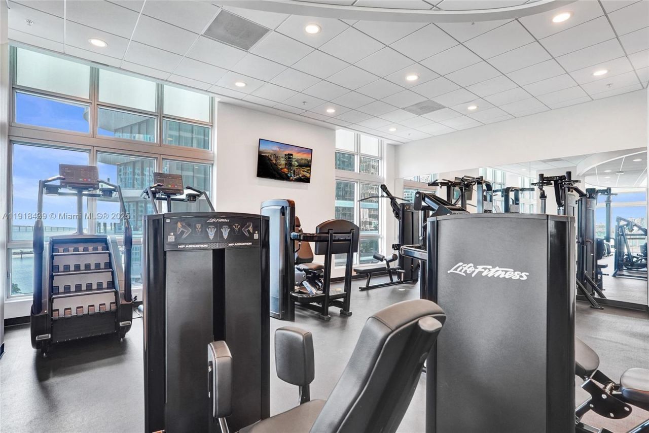 300 S Biscayne Blvd, Unit L-1206, Miami, FL 33131 Photo