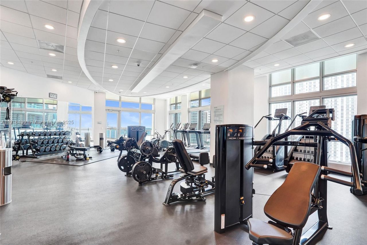 300 S Biscayne Blvd, Unit L-1206, Miami, FL 33131 Photo