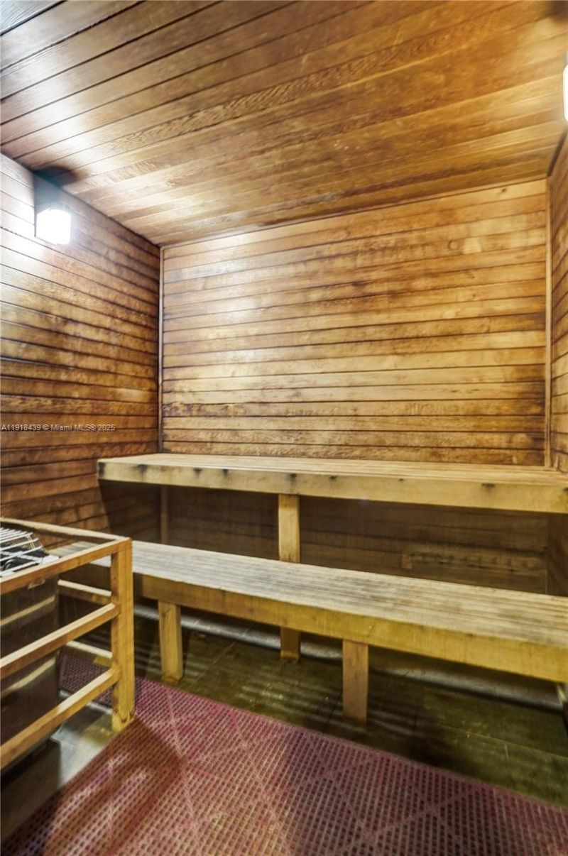 300 S Biscayne Blvd, Unit L-1206, Miami, FL 33131 Photo