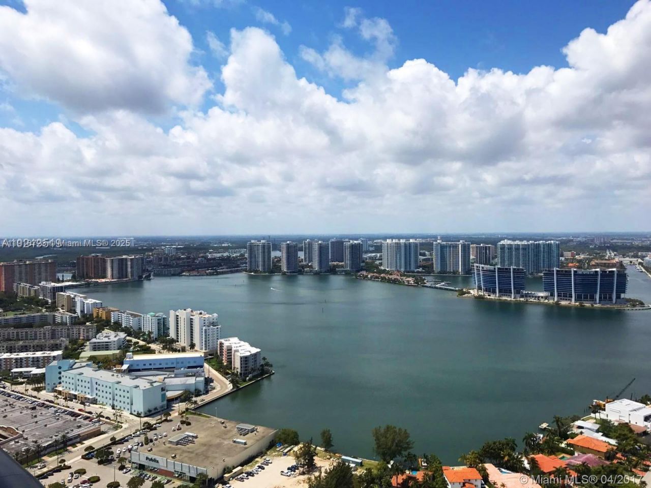 18555 Collins Ave, Unit 4804, Sunny Isles Beach, FL 33160 Photo