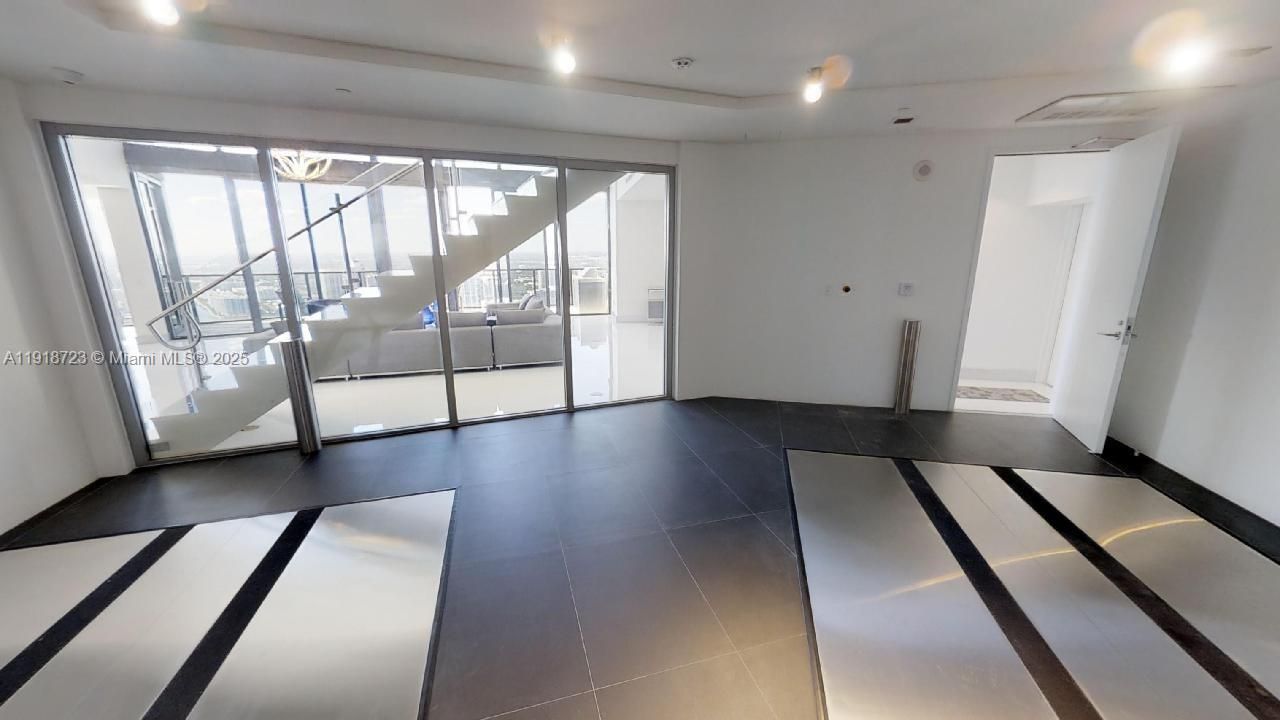18555 Collins Ave, Unit 4804, Sunny Isles Beach, FL 33160 Photo