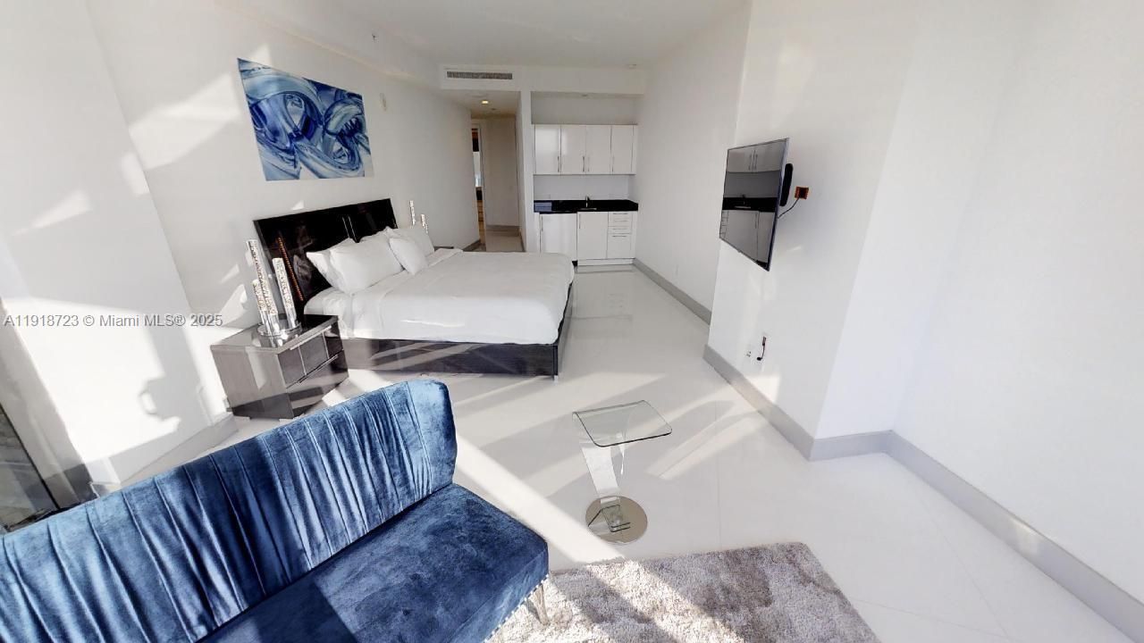 18555 Collins Ave, Unit 4804, Sunny Isles Beach, FL 33160 Photo