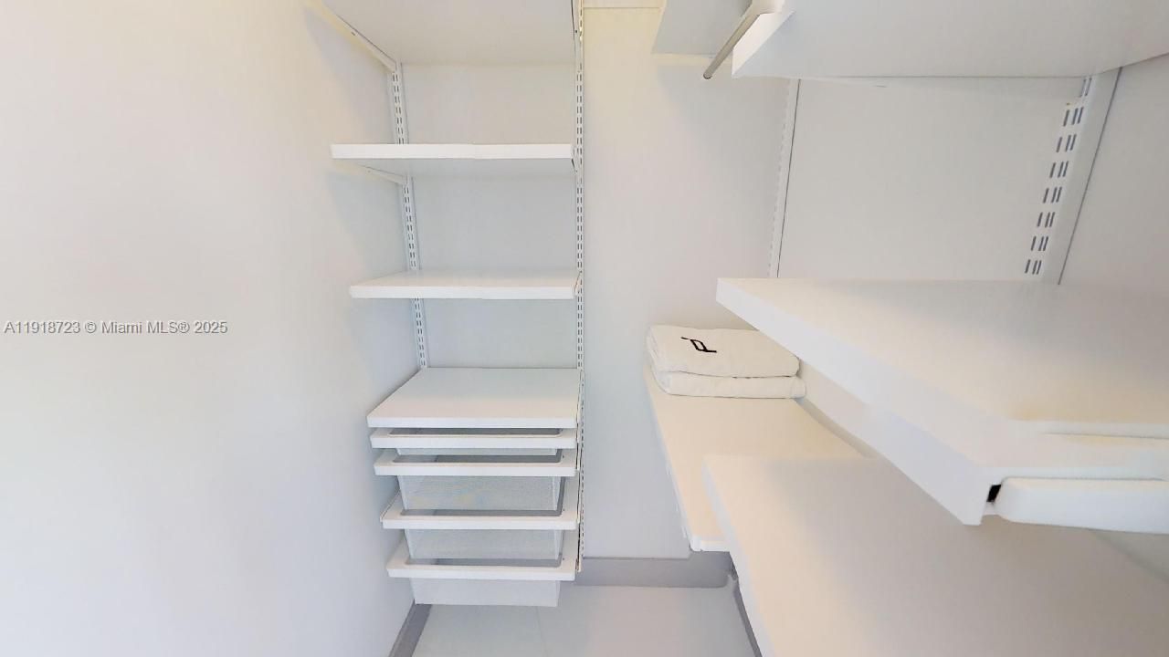 18555 Collins Ave, Unit 4804, Sunny Isles Beach, FL 33160 Photo