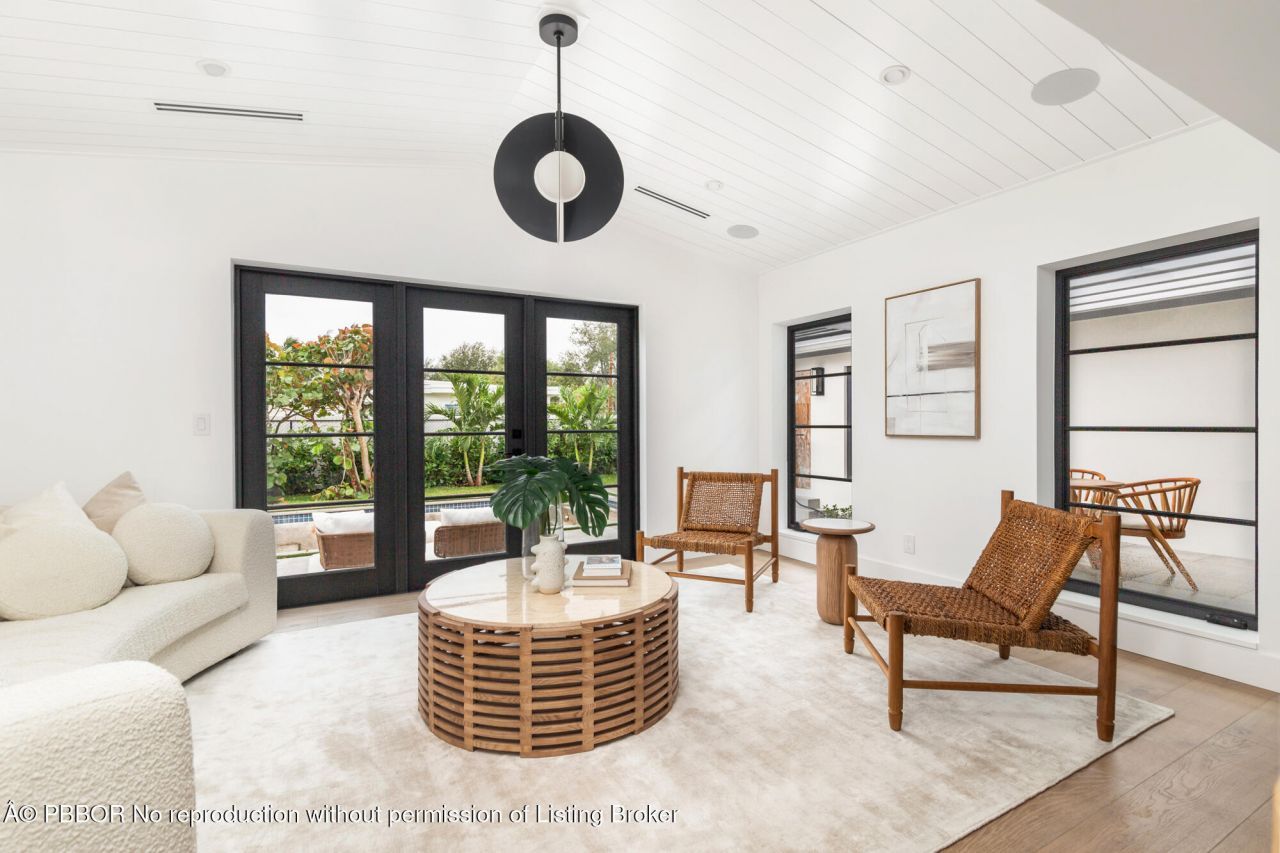 352 Palmetto Street, West Palm Beach, FL 33405 Photo