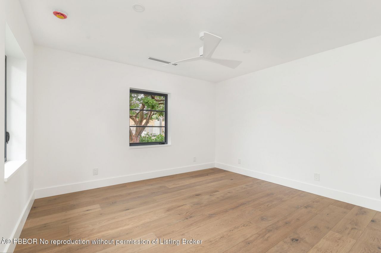 352 Palmetto Street, West Palm Beach, FL 33405 Photo