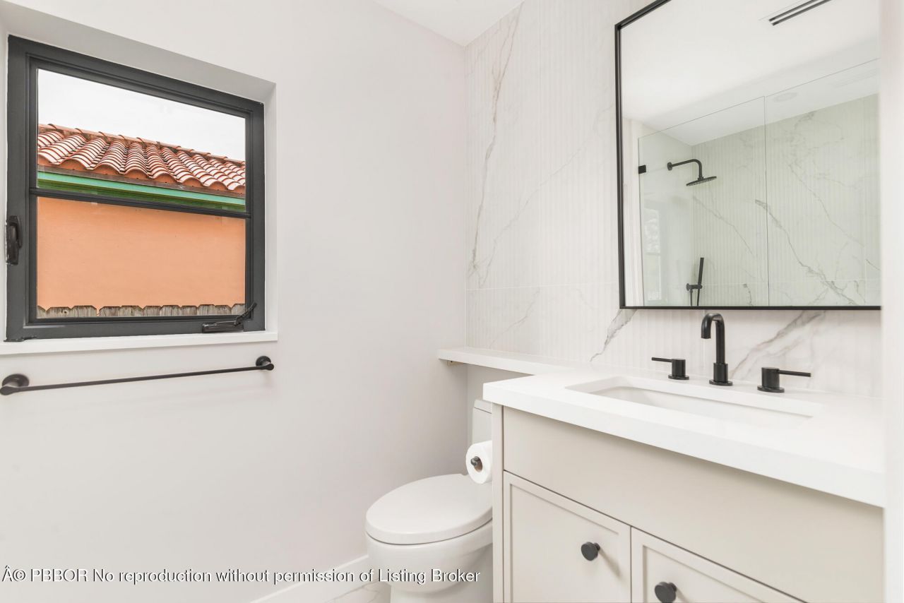 352 Palmetto Street, West Palm Beach, FL 33405 Photo