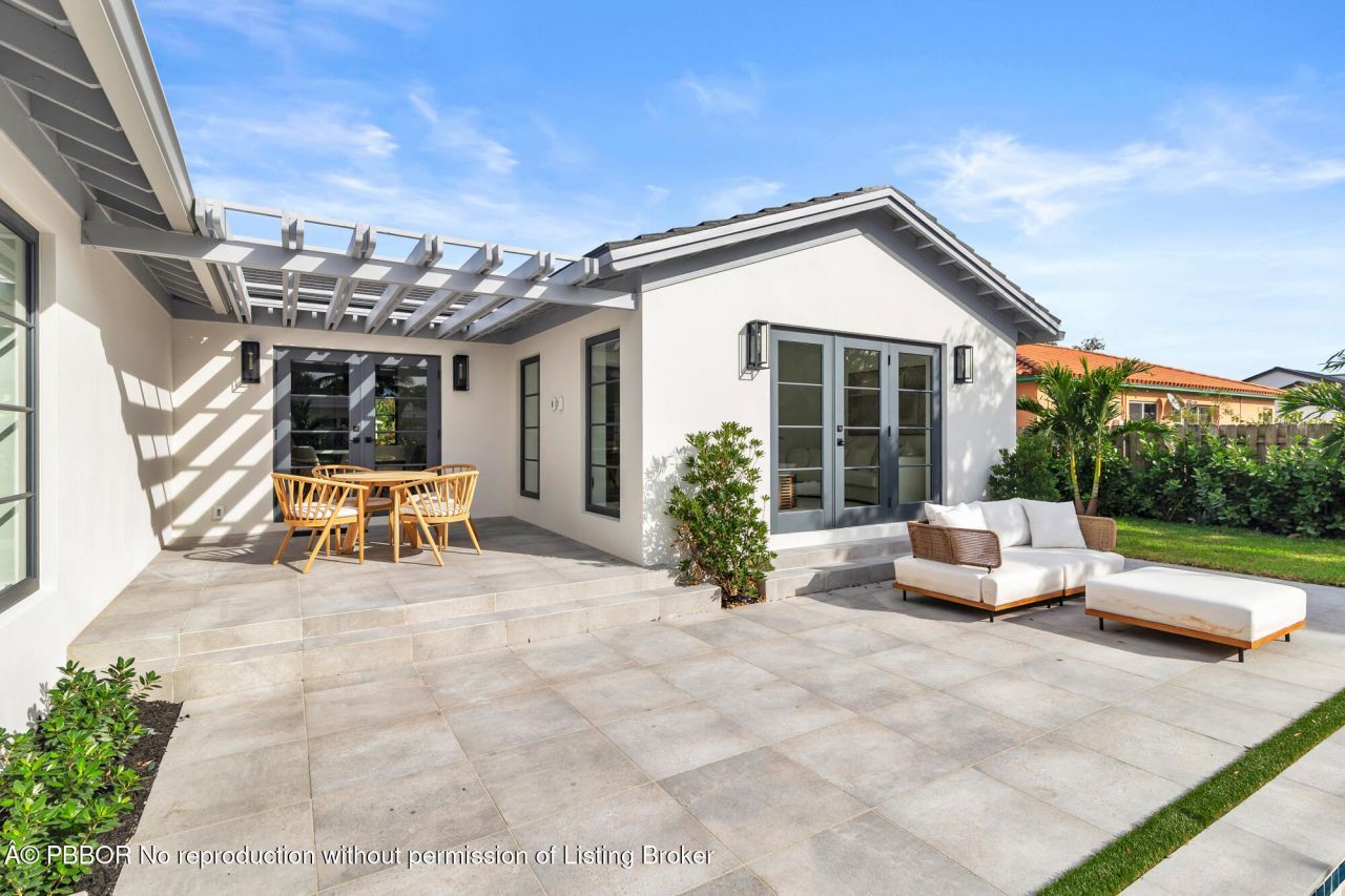 352 Palmetto Street, West Palm Beach, FL 33405 Photo