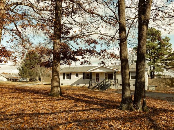 101 Southwood Dr, Dickson, TN 37055