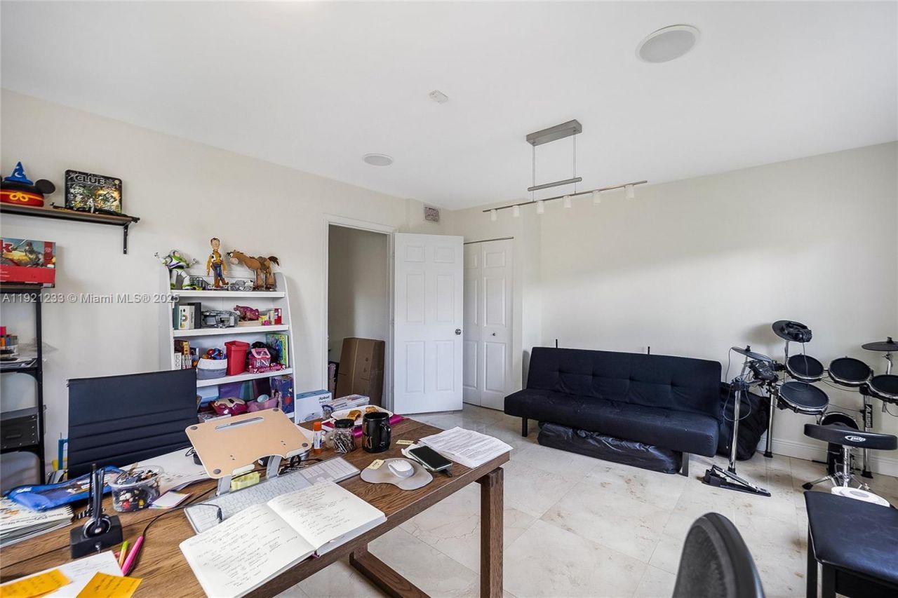 10670 SW 77th Ave, Unit 10670, Pinecrest, FL 33156 Photo