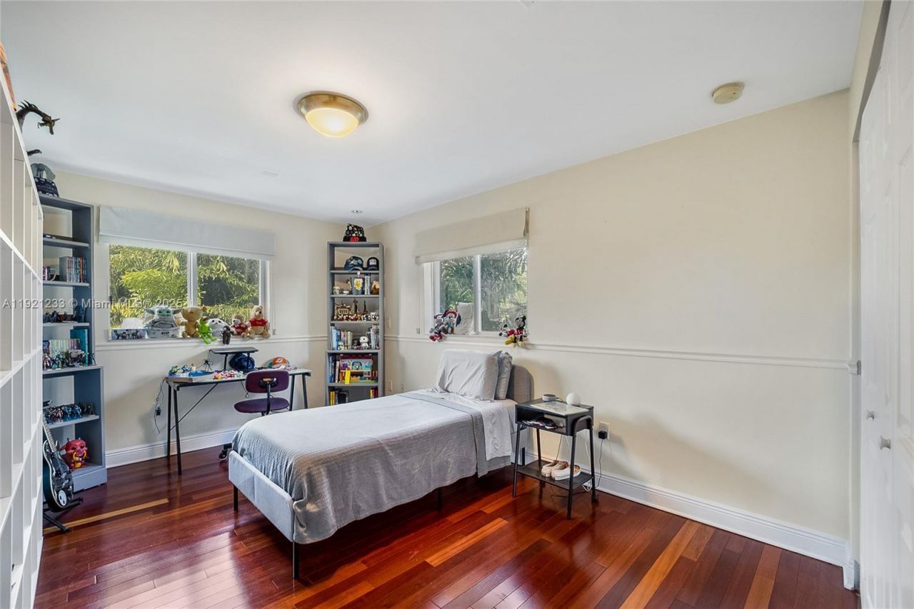 10670 SW 77th Ave, Unit 10670, Pinecrest, FL 33156 Photo