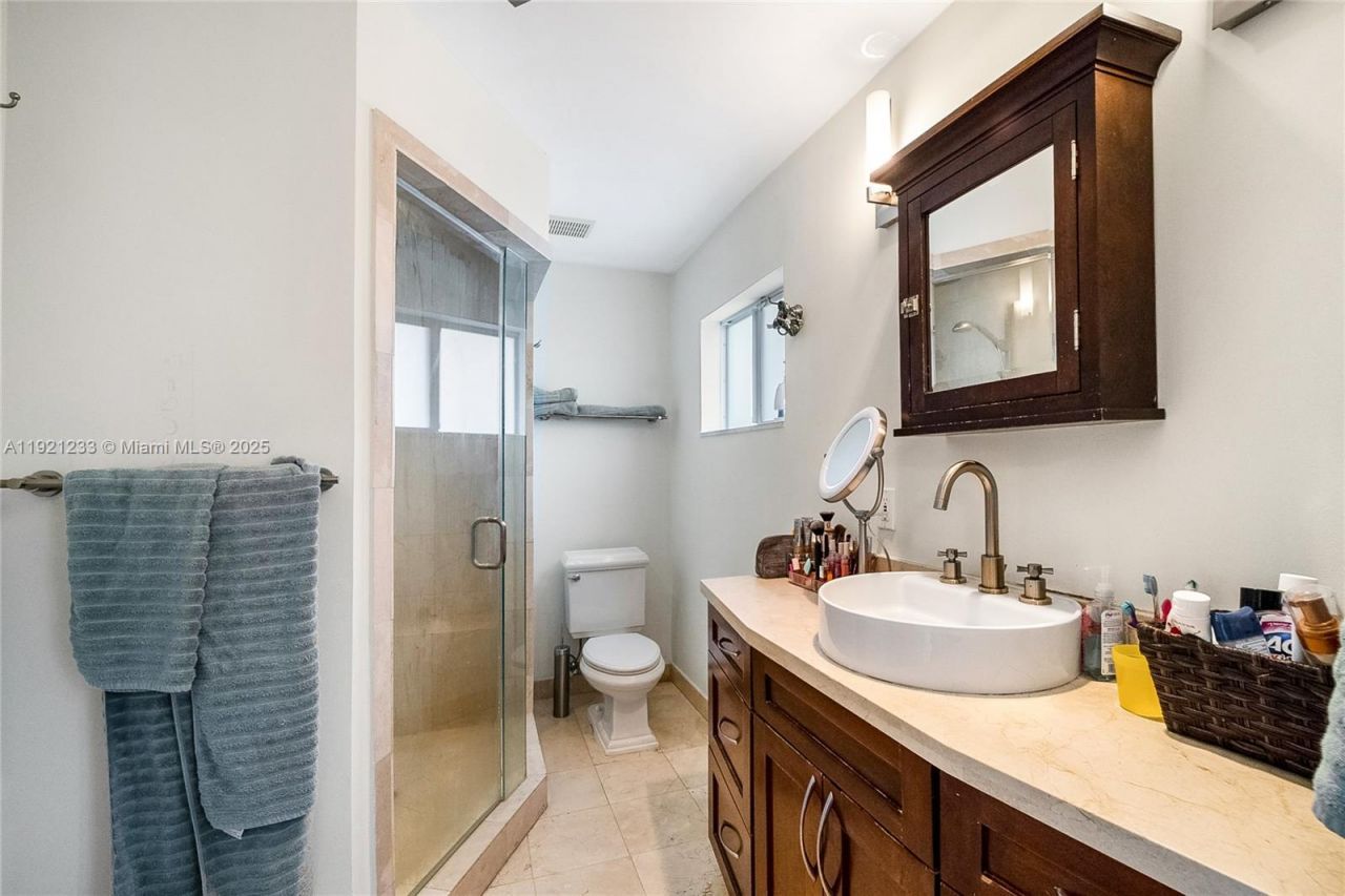 10670 SW 77th Ave, Unit 10670, Pinecrest, FL 33156 Photo