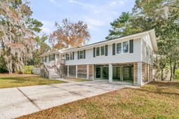 117 Alma Drive photo 4