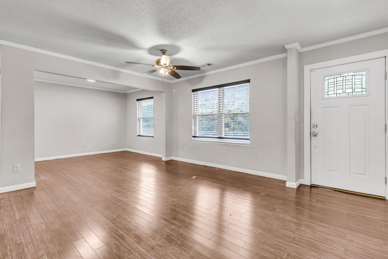 117 Alma Drive Photo 5