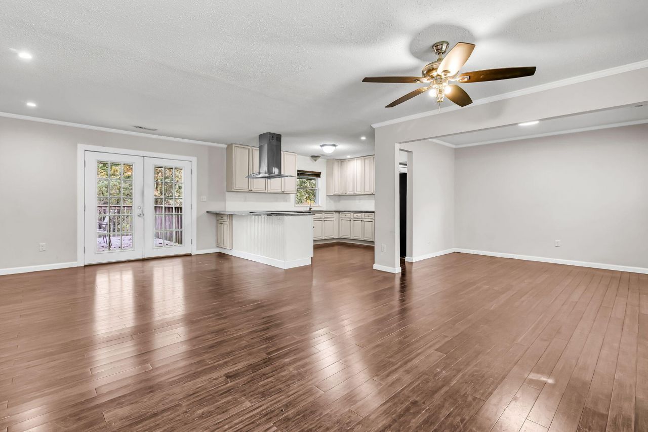 117 Alma Drive Photo 8