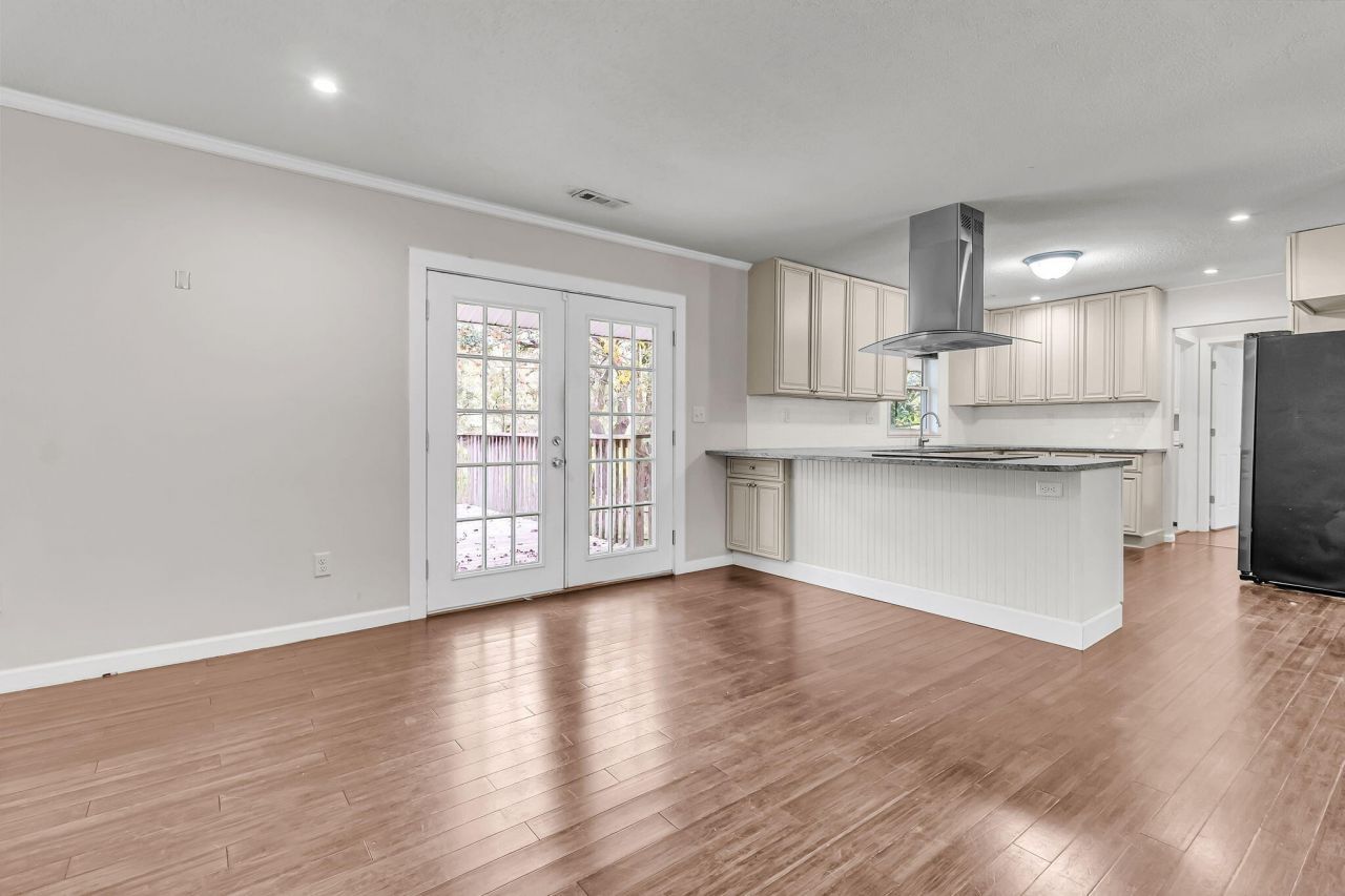 117 Alma Drive Photo 9