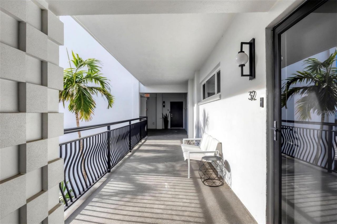 226 Golden Gate Point, Unit 32, Sarasota, FL 34236 Photo