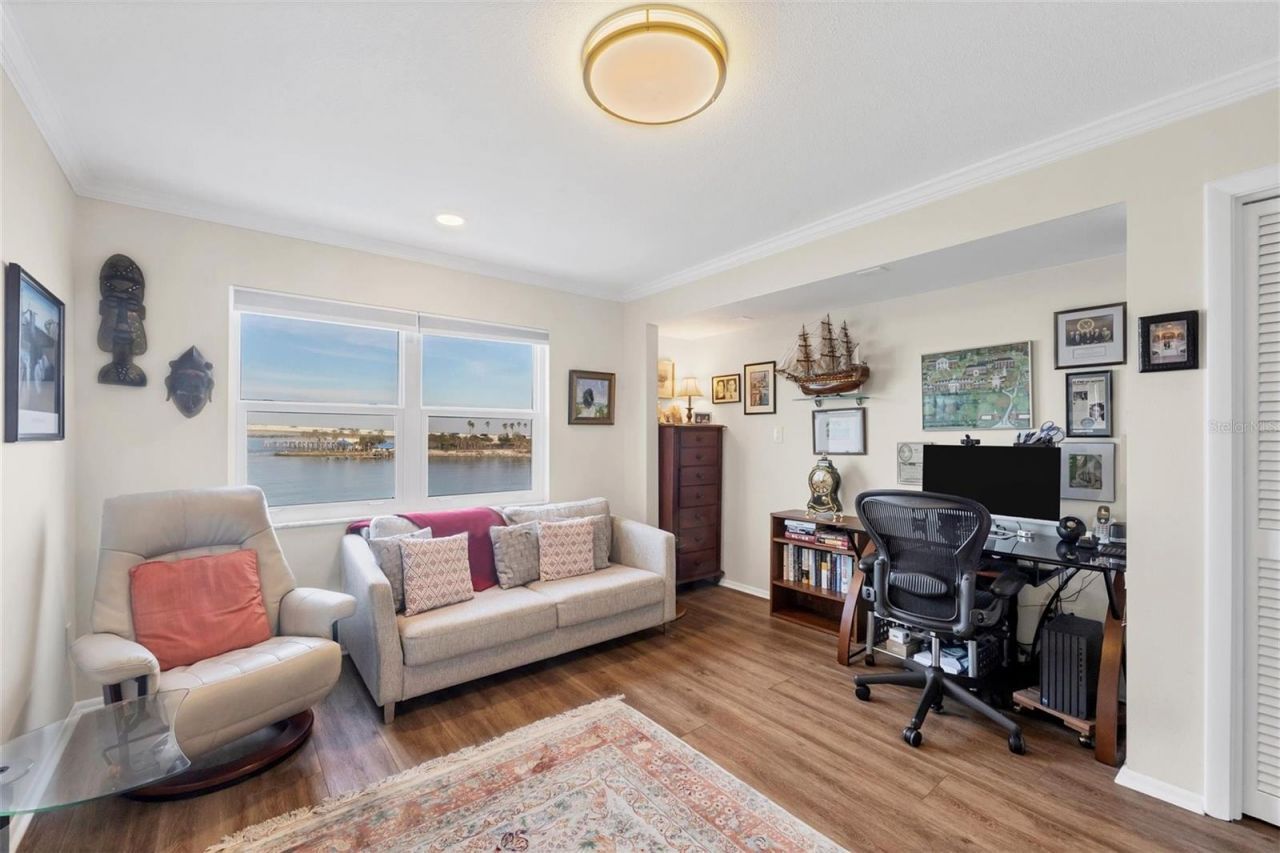 226 Golden Gate Point, Unit 32, Sarasota, FL 34236 Photo