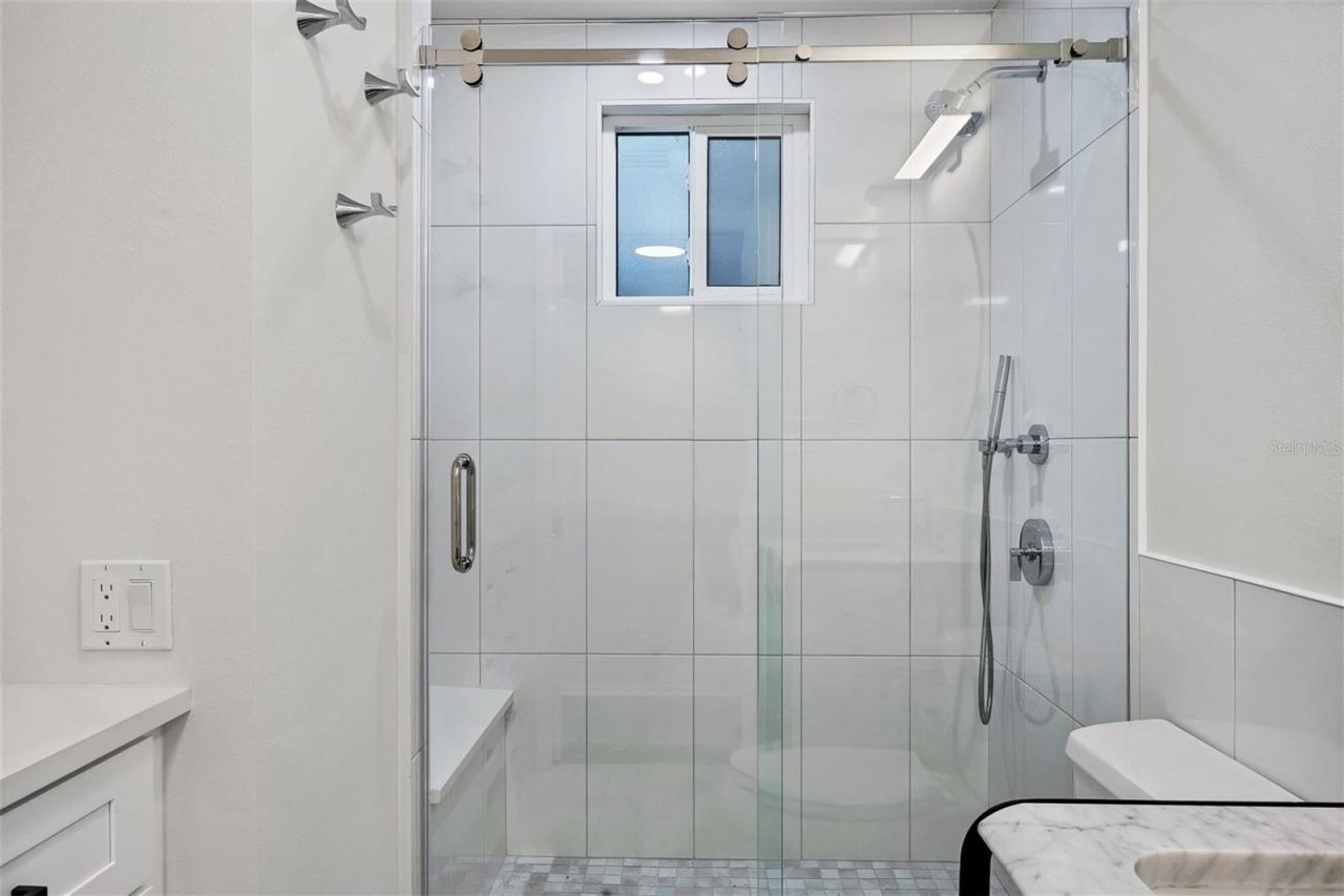 226 Golden Gate Point, Unit 32, Sarasota, FL 34236 Photo