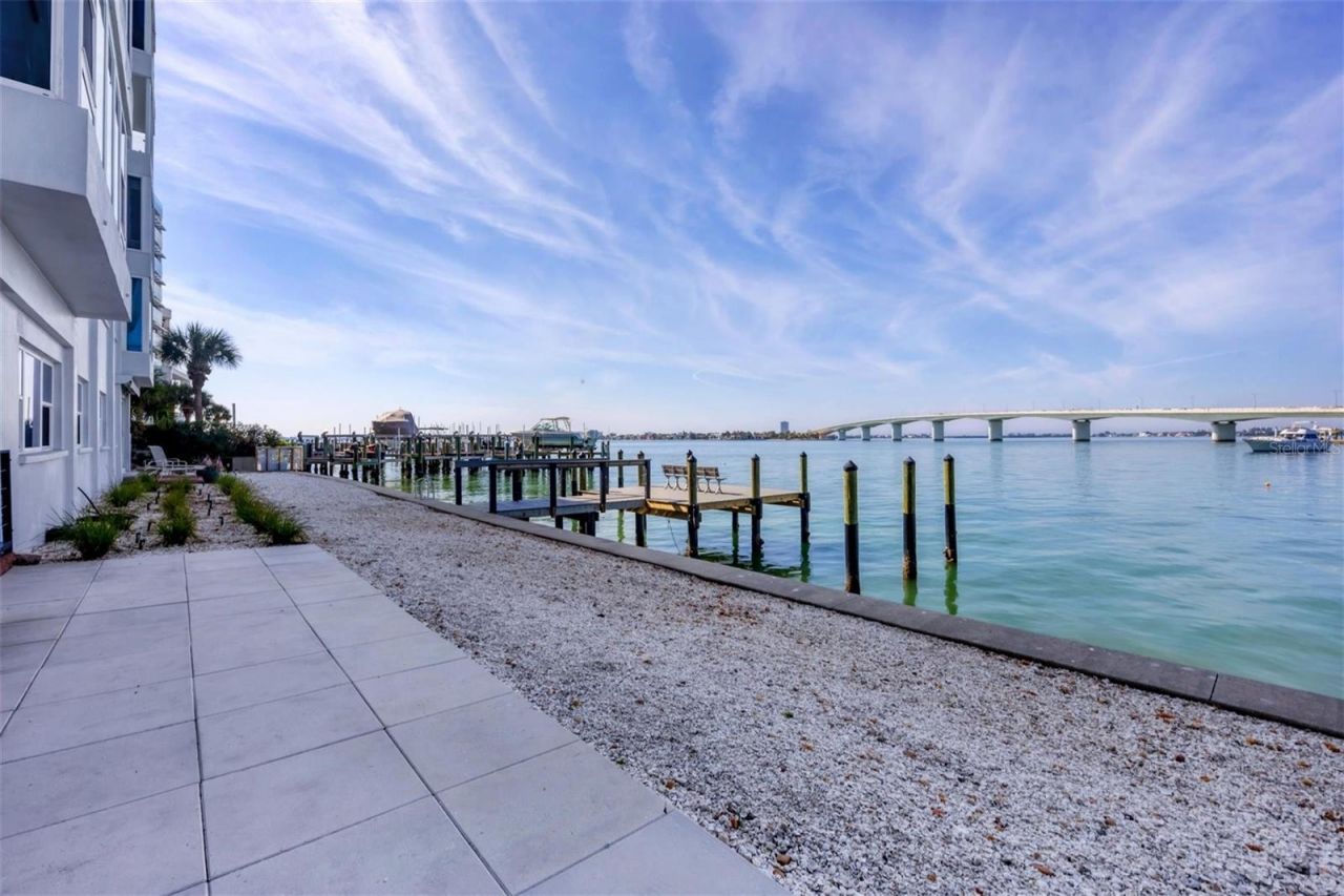 226 Golden Gate Point, Unit 32, Sarasota, FL 34236 Photo
