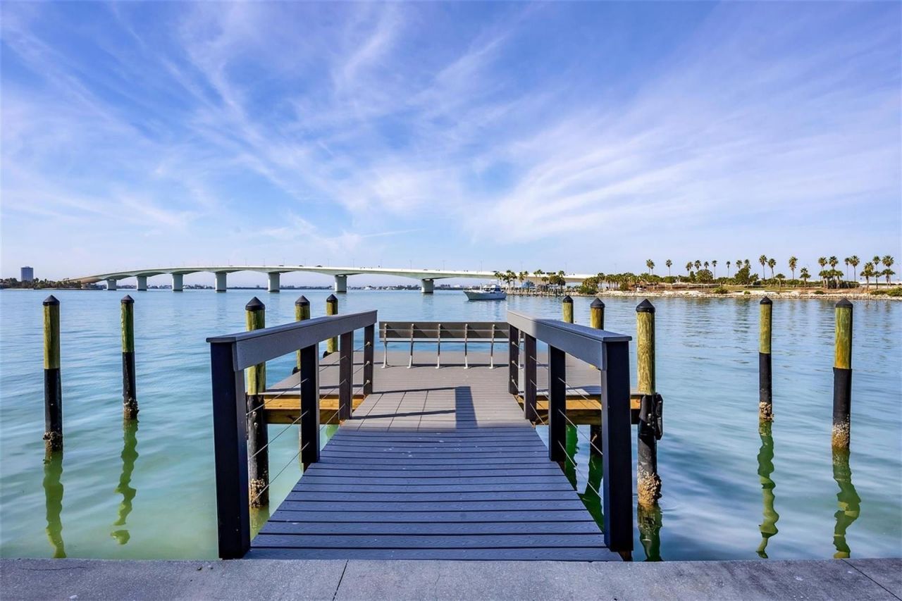 226 Golden Gate Point, Unit 32, Sarasota, FL 34236 Photo