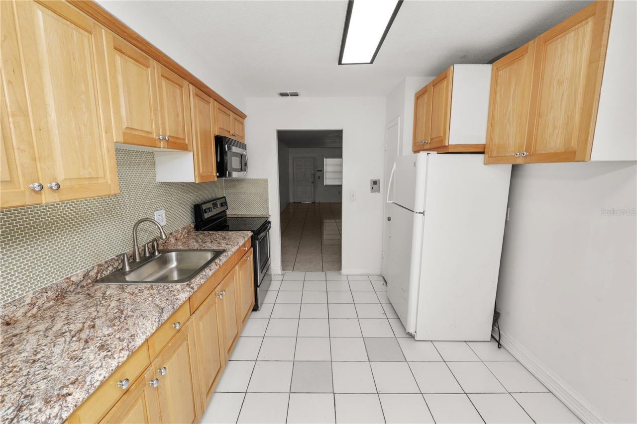 5728 14th Avenue N, Unit 205B, Saint Petersburg, FL 33710 Photo