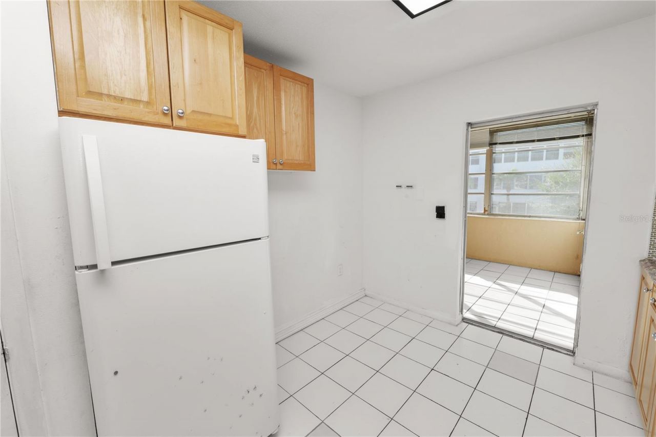 5728 14th Avenue N, Unit 205B, Saint Petersburg, FL 33710 Photo