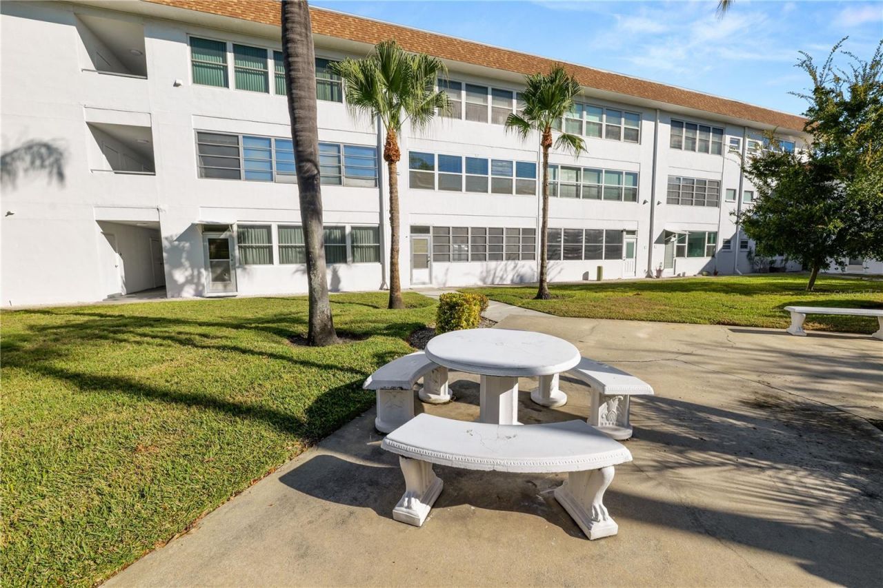 5728 14th Avenue N, Unit 205B, Saint Petersburg, FL 33710 Photo