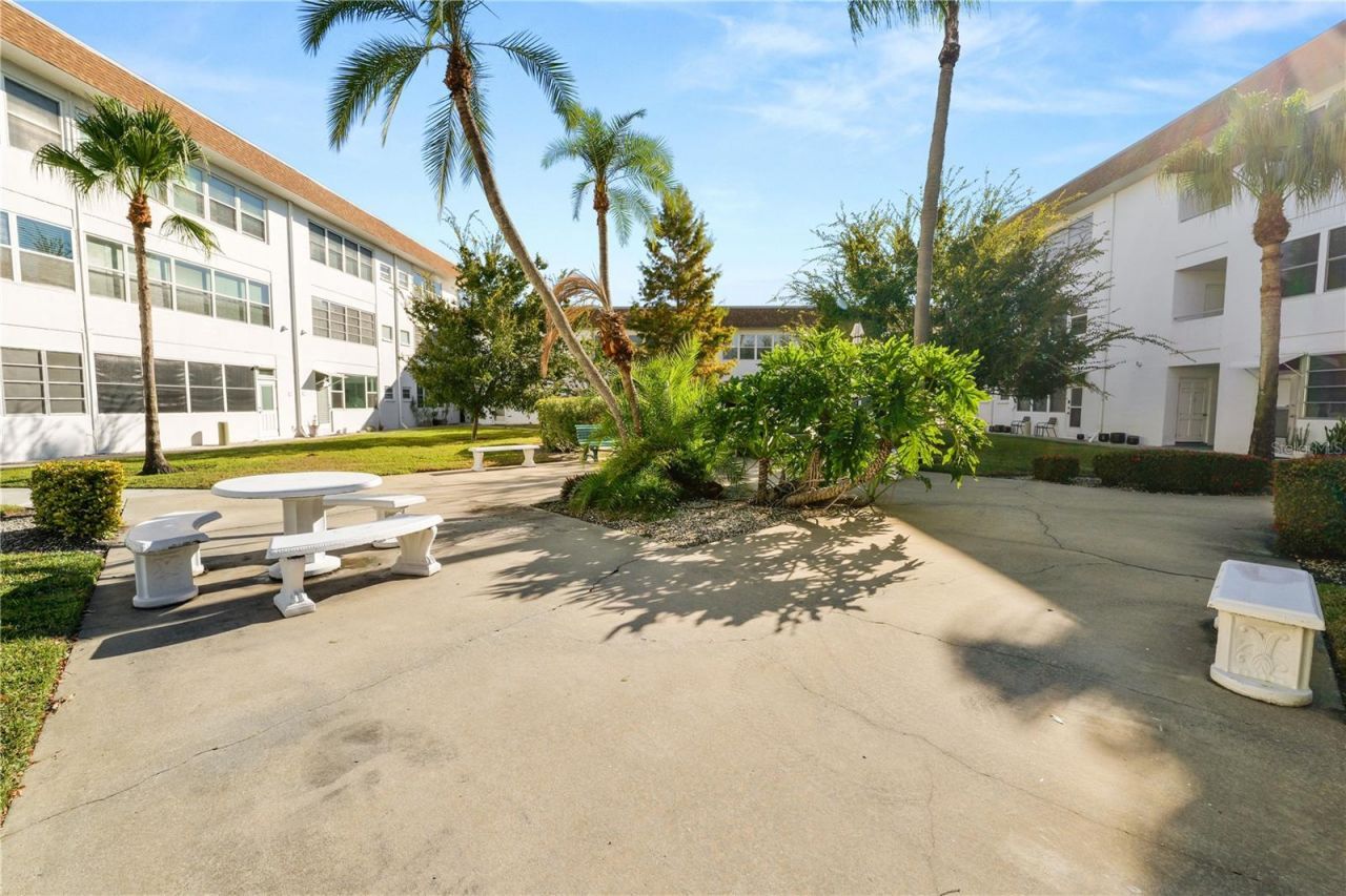 5728 14th Avenue N, Unit 205B, Saint Petersburg, FL 33710 Photo