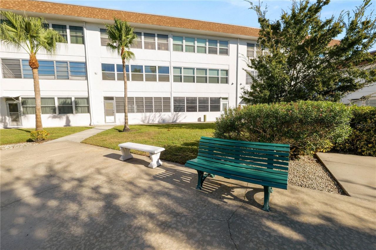 5728 14th Avenue N, Unit 205B, Saint Petersburg, FL 33710 Photo