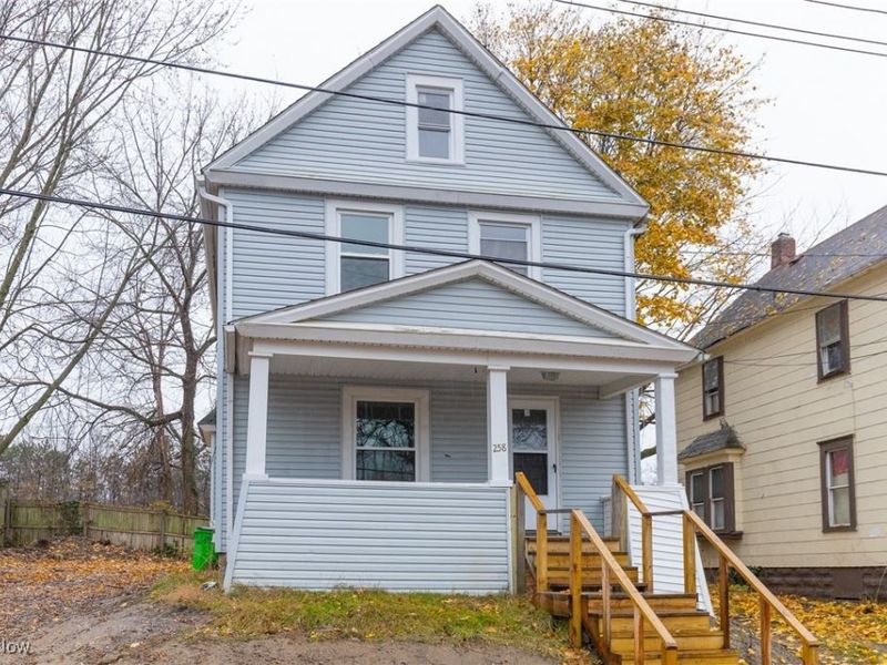258 Oberlin Court, Akron, OH 44311 Photo 1