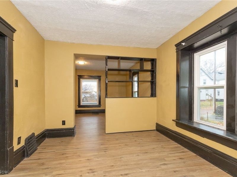 258 Oberlin Court, Akron, OH 44311 Photo 6