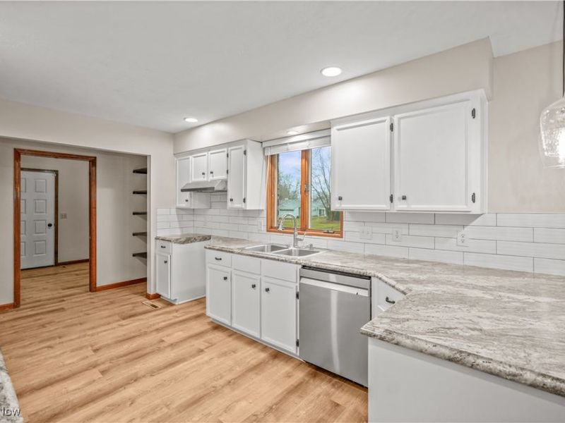 59 Sunset Drive, Shelby, OH 44875 Photo 9