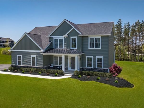 71 Woodthrush Trail, Orchard Park, NY 14127