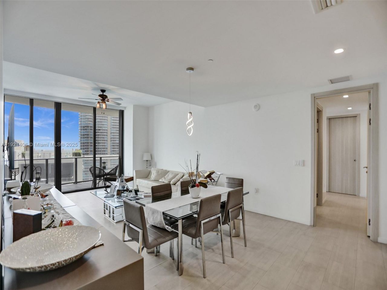 1000 Brickell Plz, Unit PH5103, Miami, FL 33131 Photo