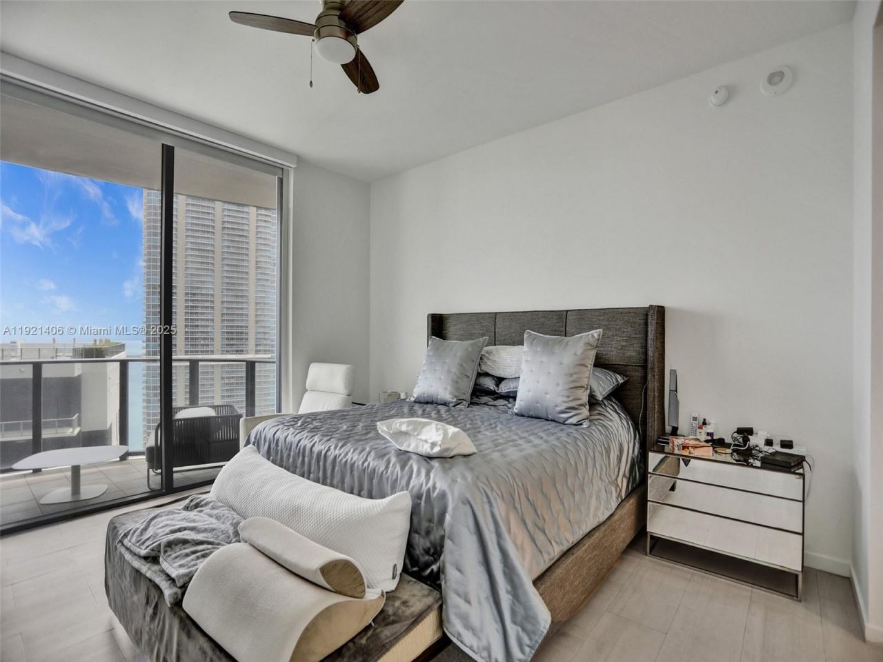 1000 Brickell Plz, Unit PH5103, Miami, FL 33131 Photo