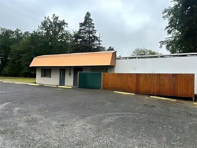 771 W Main Street, Alliance, OH 44601 Photo 2