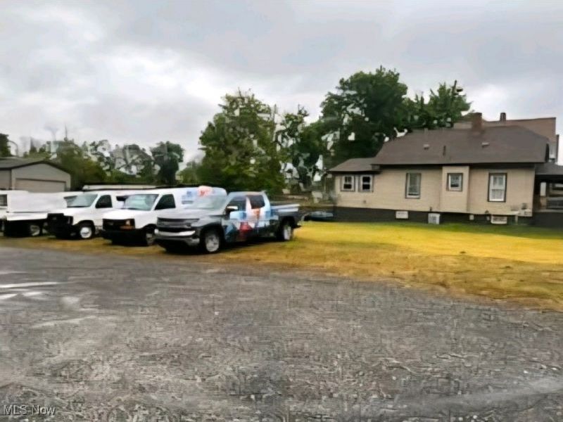 771 W Main Street, Alliance, OH 44601 Photo 5