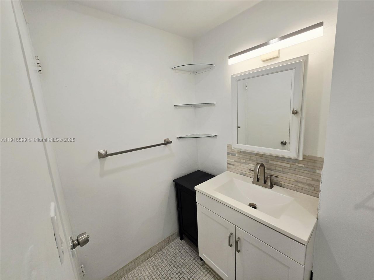 800 West Ave, Unit 528, Miami Beach, FL 33139 Photo