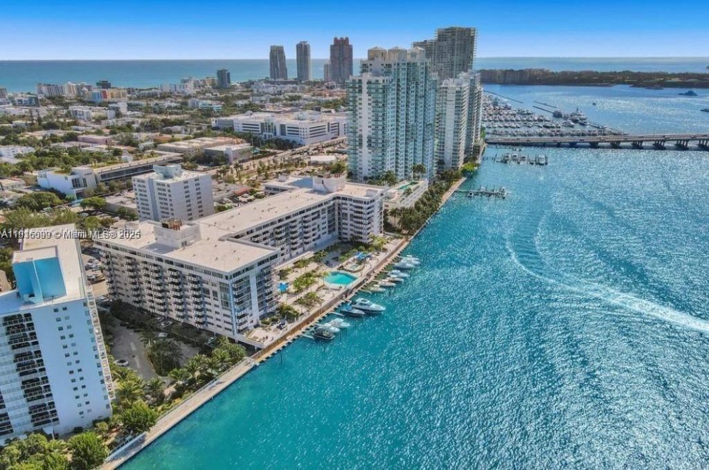 800 West Ave, Unit 528, Miami Beach, FL 33139 Photo