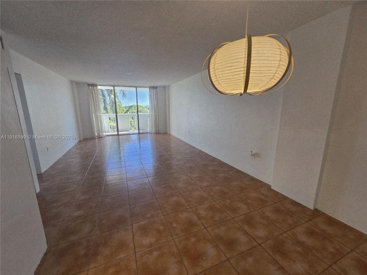 800 West Ave, Unit 528, Miami Beach, FL 33139 Photo
