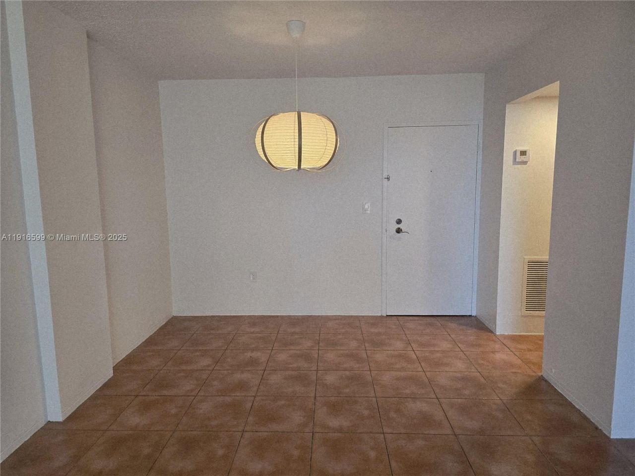 800 West Ave, Unit 528, Miami Beach, FL 33139 Photo