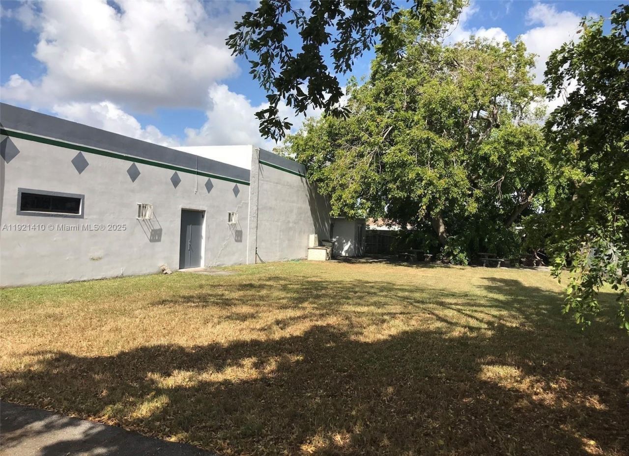 4481 NW 167th St, Miami Gardens, FL 33055 Photo