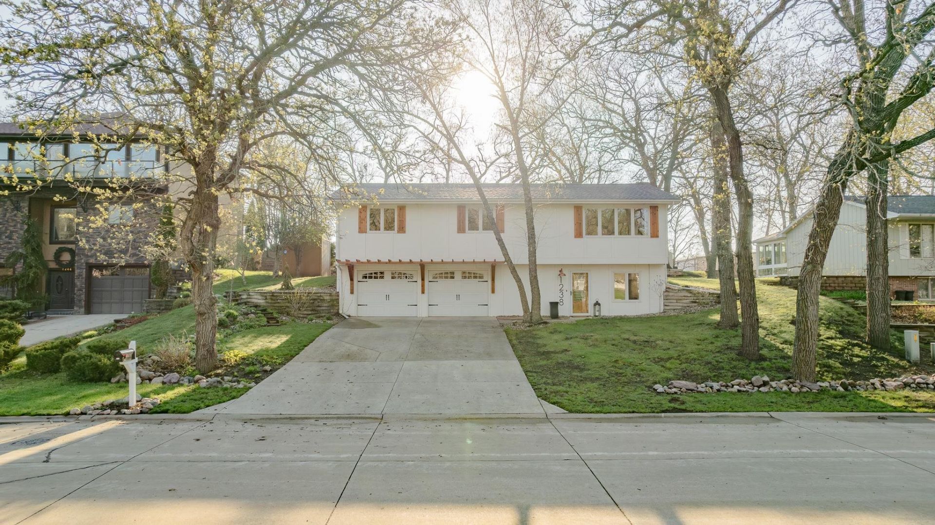 1238 Summer Circle, Okoboji, IA 51355 Main Photo