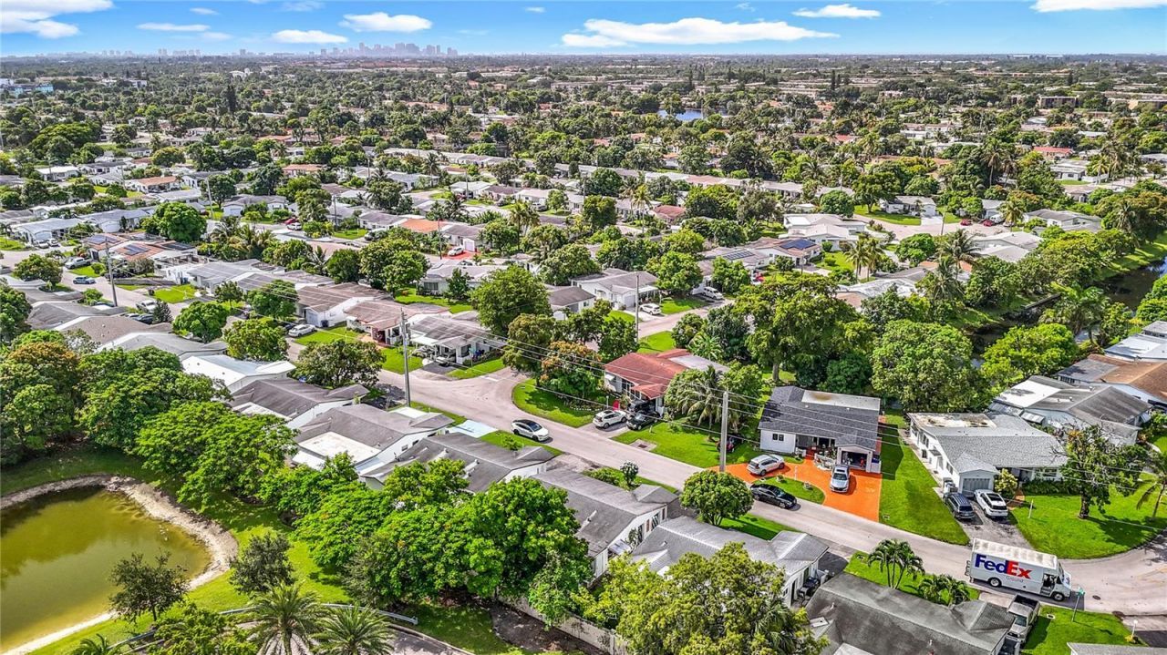 5139 NW 43rd Court, Lauderdale Lakes, FL 33319 Photo